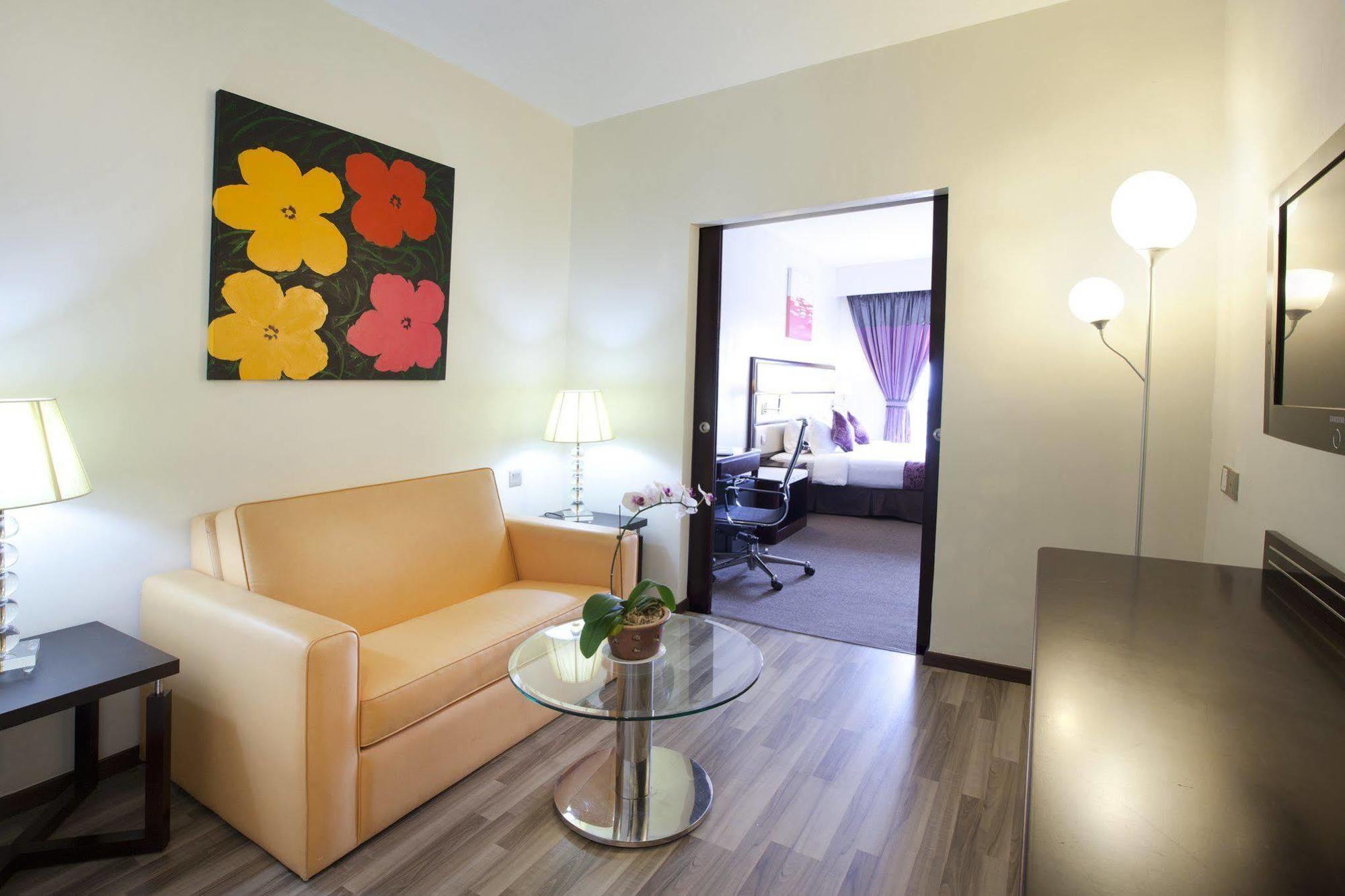 Silka Johor Bahru Hotel Eksteriør billede