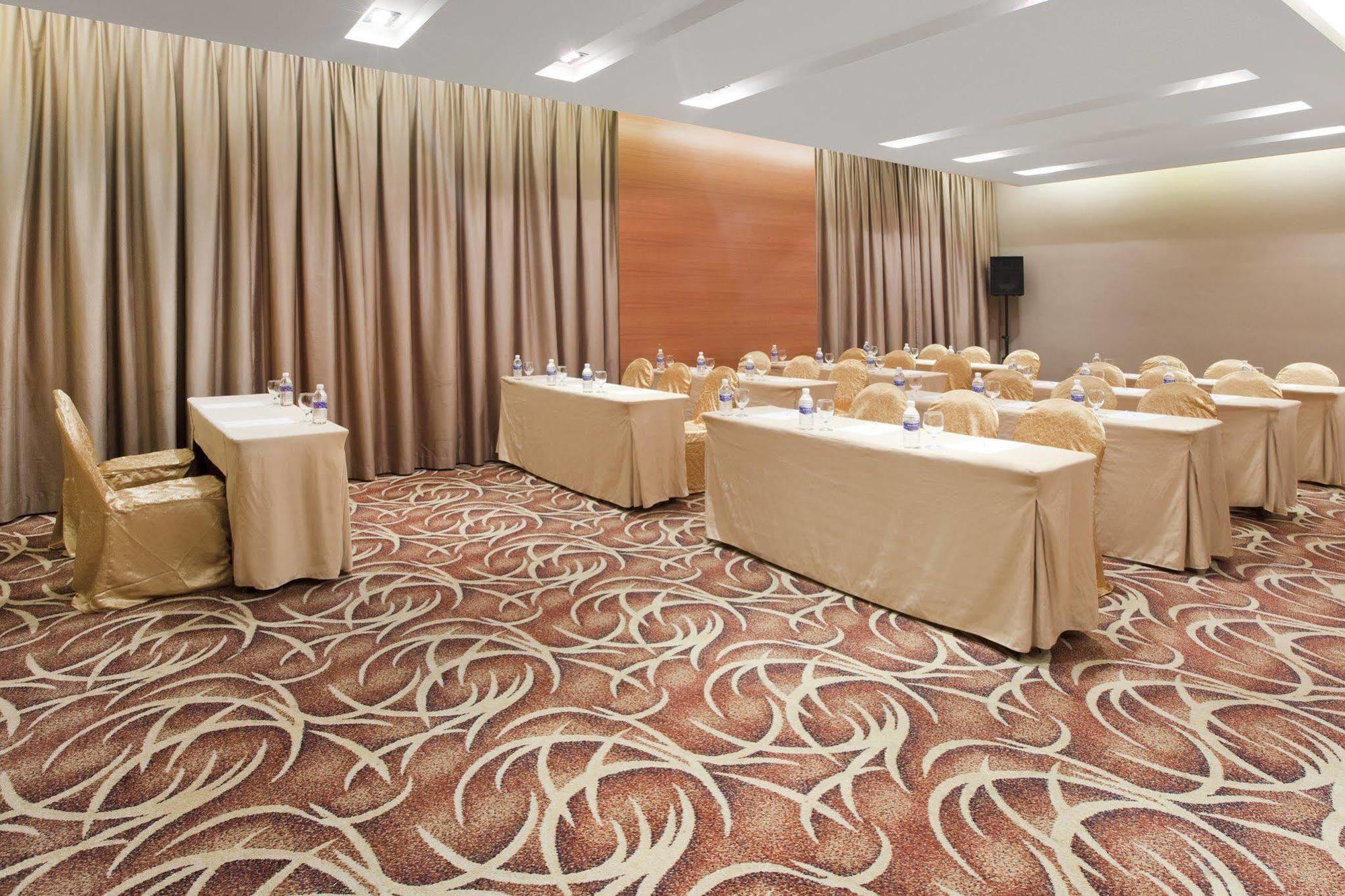 Silka Johor Bahru Hotel Eksteriør billede