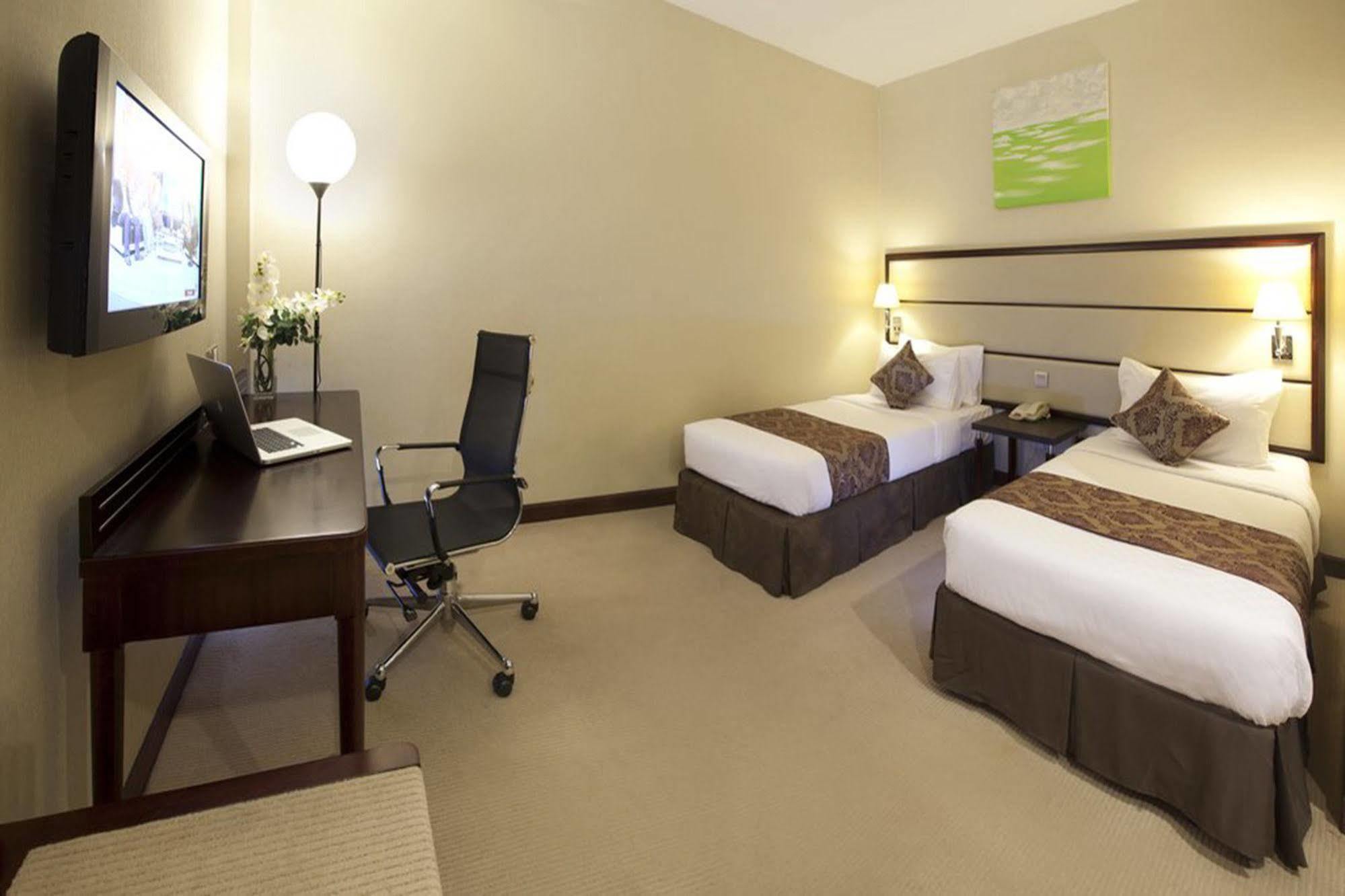 Silka Johor Bahru Hotel Eksteriør billede