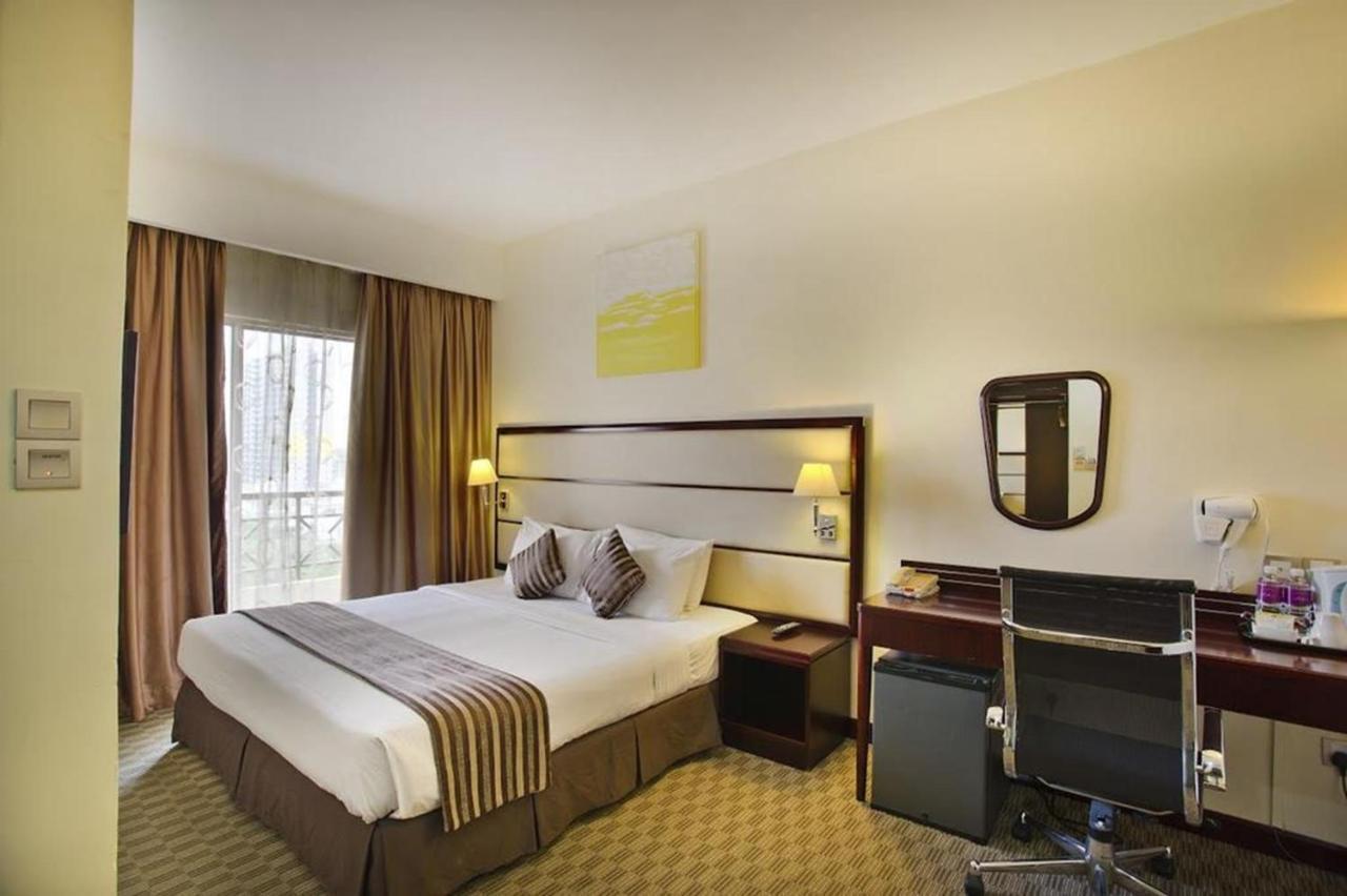 Silka Johor Bahru Hotel Eksteriør billede