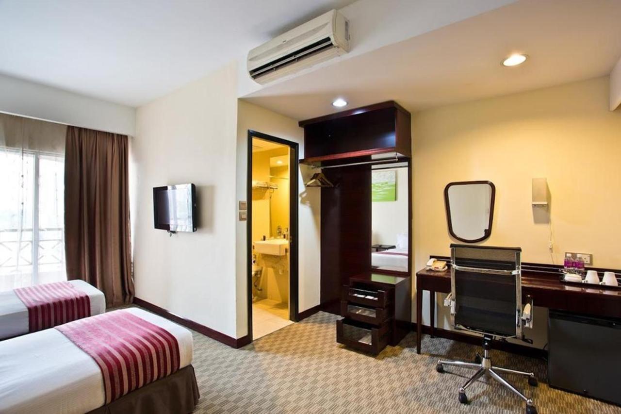 Silka Johor Bahru Hotel Eksteriør billede