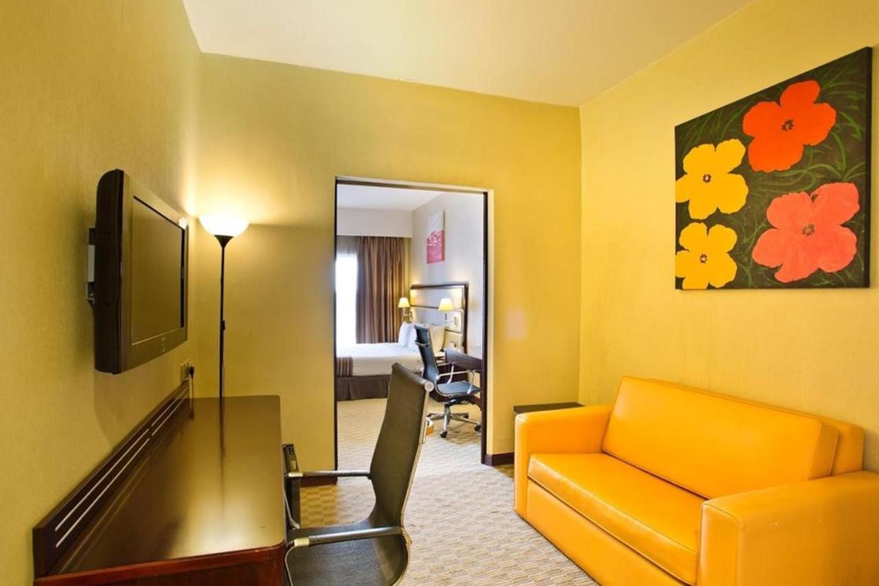 Silka Johor Bahru Hotel Eksteriør billede