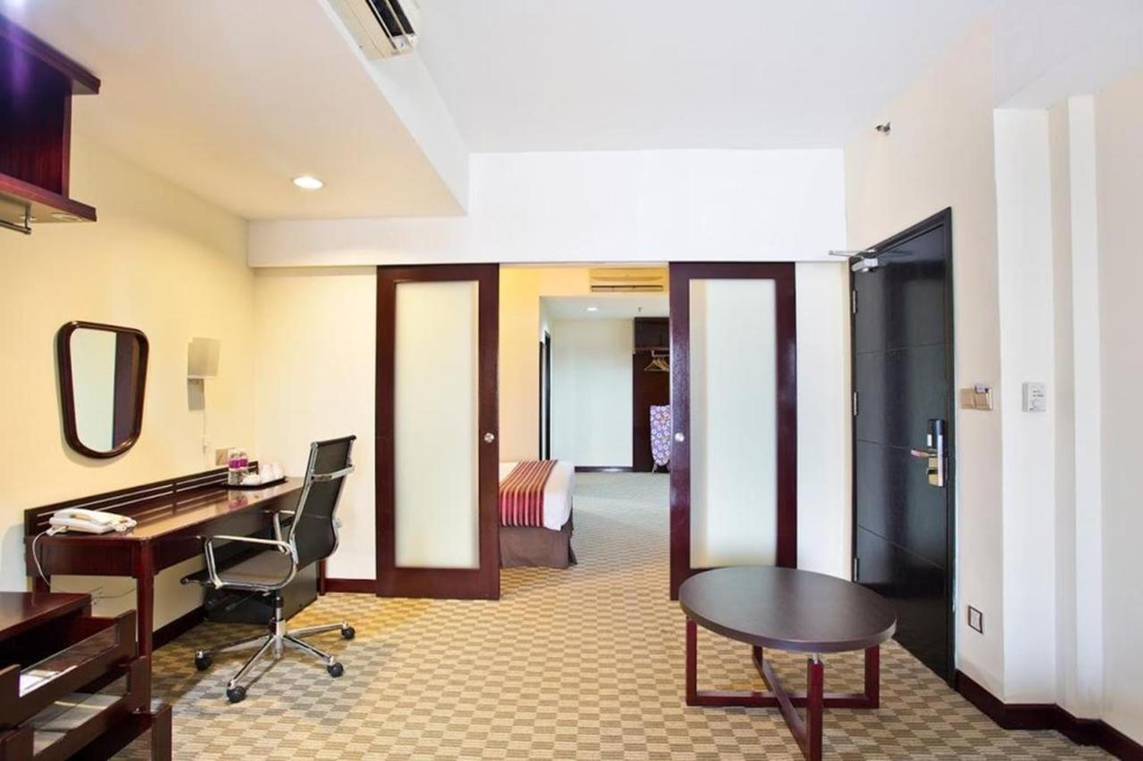 Silka Johor Bahru Hotel Eksteriør billede