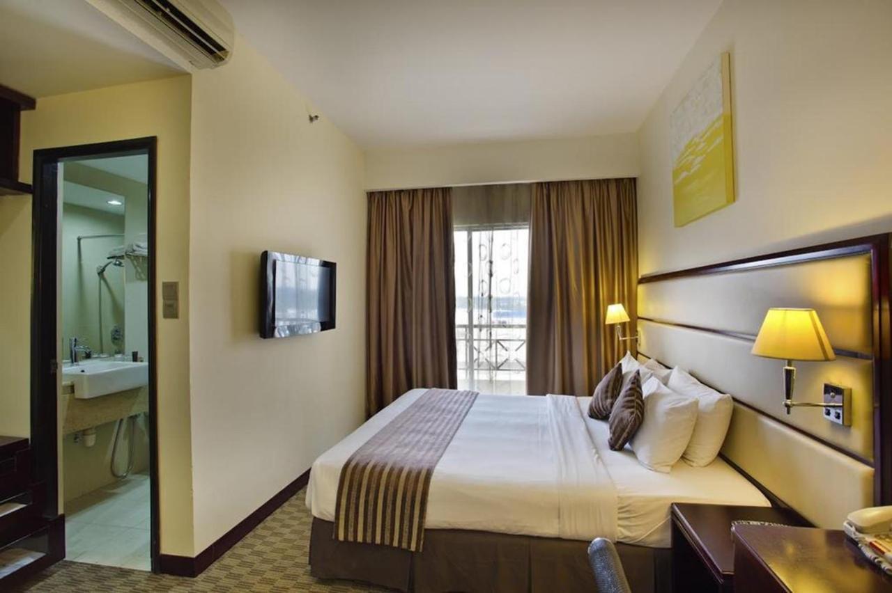 Silka Johor Bahru Hotel Eksteriør billede