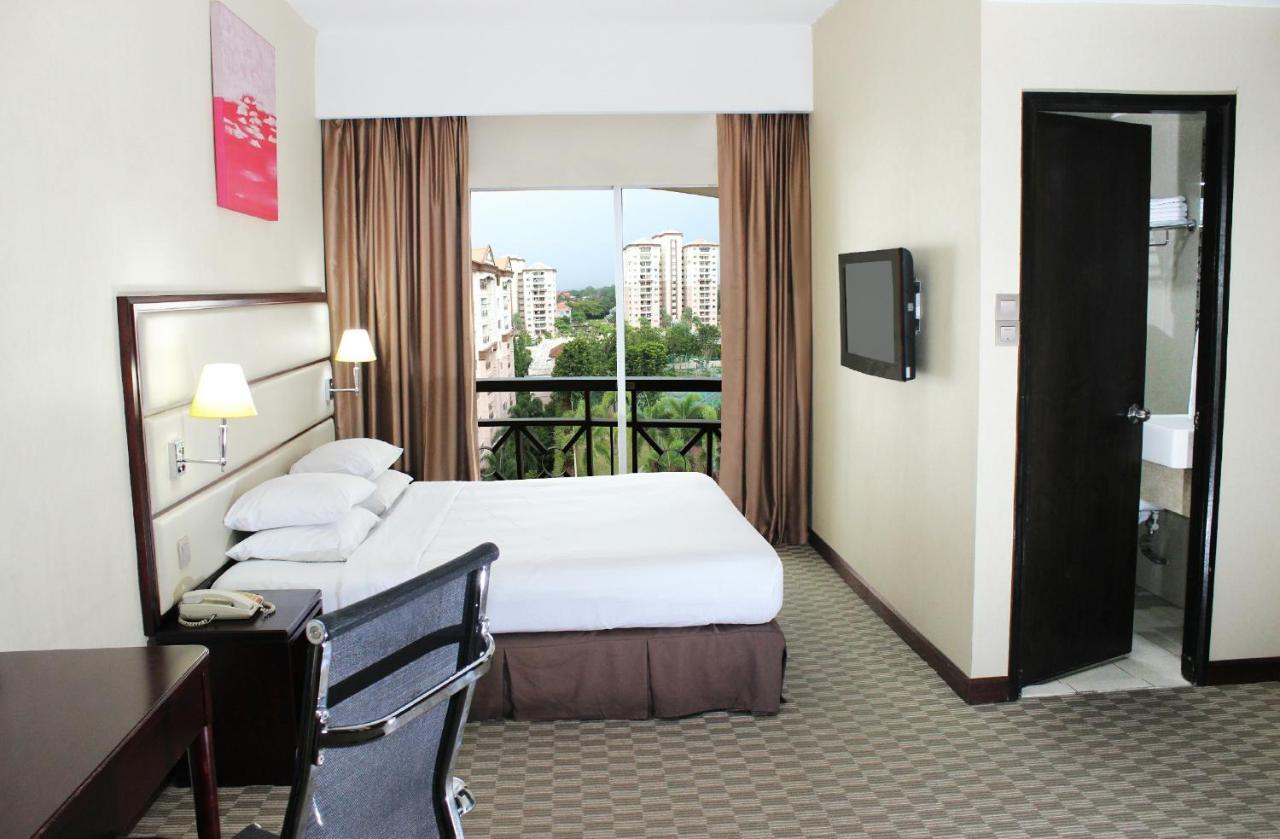 Silka Johor Bahru Hotel Eksteriør billede